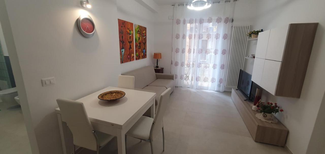 Casa Riblo E Flo Apartment Monopoli Exterior photo
